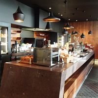 朝食は1階のレストランにて