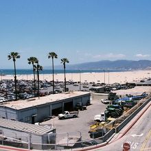 巨大な駐車もある