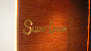 出発前に滑走路を見ながらまったりと