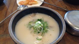 ソルロンタンとキムチ