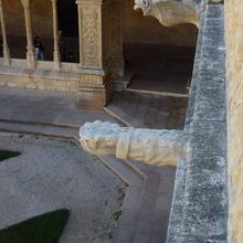 手のひらの形をしたガーゴイル