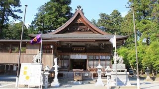 鈴鹿峠の悪鬼を討伐した坂上田村麻呂公が待ってるよ～