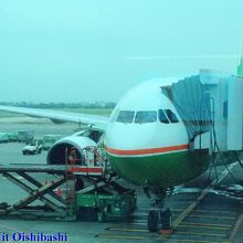 窓側が二列座席なのがカップルにはありがたいです