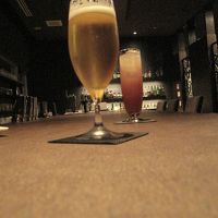 落ち着いた雰囲気のナイトバー