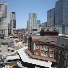 東京駅が見えます