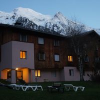 後ろはモンブラン