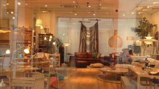 巨大ショップモール