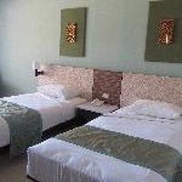 簡素だが綺麗な部屋