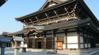 弘法大師のお寺、立派です