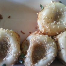 生煎は焼き小龍包のような感じです。