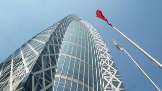 目を引くユニークな外観