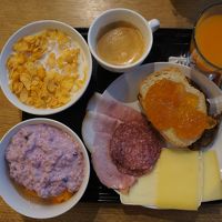 朝食