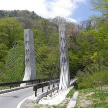 羽鳥湖の道路