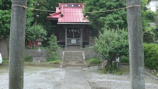 戸塚宿の鎮守さま・お羽黒さんです。