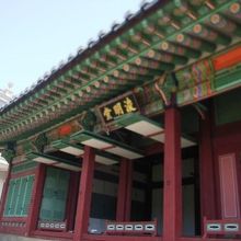 浚明堂（チュンミョンダン）