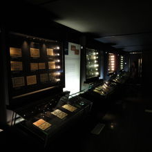世界の紙幣・コイン展示室