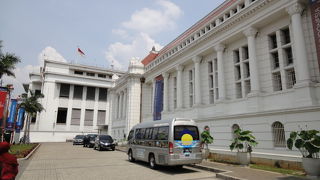 お金をかけて造ったことが良く分かる実に立派な銀行博物館