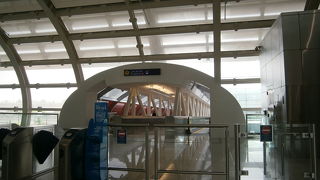 車窓の景色はイマイチ。