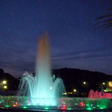 涼しげなブルー