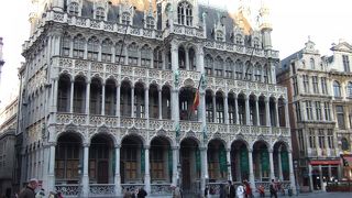 グランプラスの一角です。