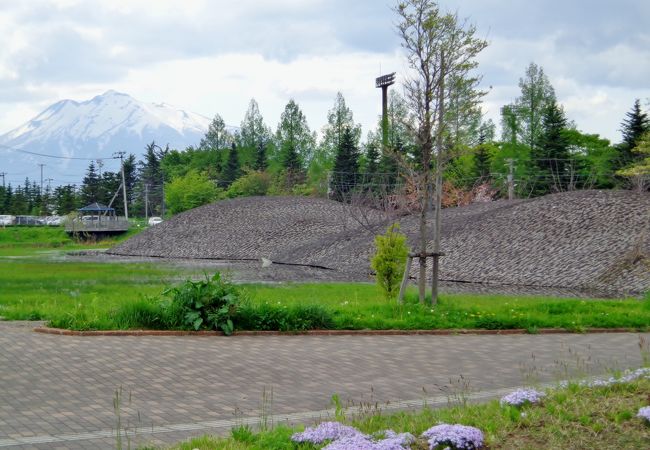 運動公園前駅