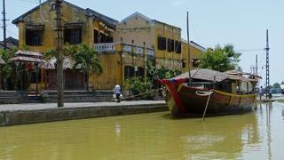 トゥボン川越しに見る旧市街が最高です！