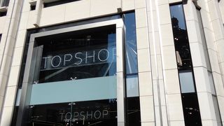 ロンドンに行くと必ず寄ってしまいます