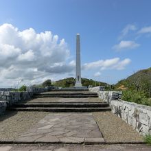 記念塔