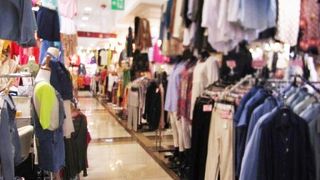 ここのウリは、地下３階のスパレックスと、レートのいい両替所