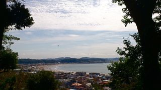 見晴台と弁天窟