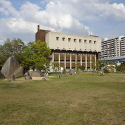 中公園近くにあります