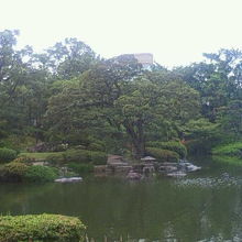 無料とは思えない見事な庭園です。