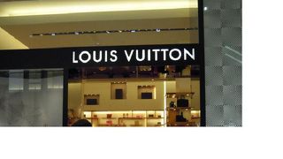 スーパーブランドも、タカシマヤで。