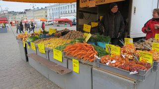 マーケット広場（カウッパトリ） 