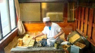 磯部温泉で磯部煎餅を手作りしている唯一のお店