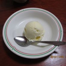 締めのアイスがさっぱり味