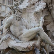 ベルニーニの彫刻
