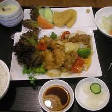 酢豚コロッケ定食