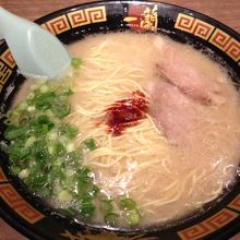 天然とんこつラーメン