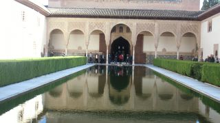 美しく見どころいっぱいの宮殿