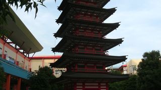 駅前スポット・・七重の塔に誘われて