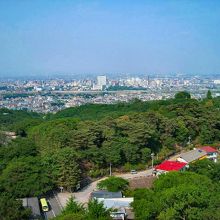 肩の窓空の眺望