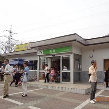 規模は大きくない