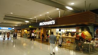 店はできたばかりの感じでした。