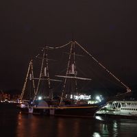 徒歩で長崎港の夜景も。