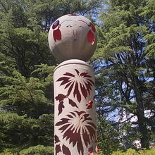 鋳物のこけしはインパクトがあります