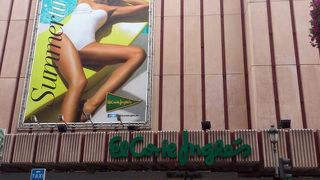 お土産をゆっくり物色