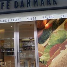 おしゃれな外観です。