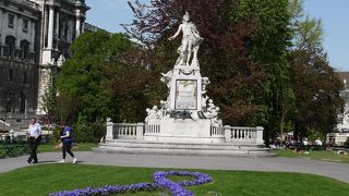 ト音記号の花壇が見たくて・・・