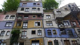 おもしろい建物